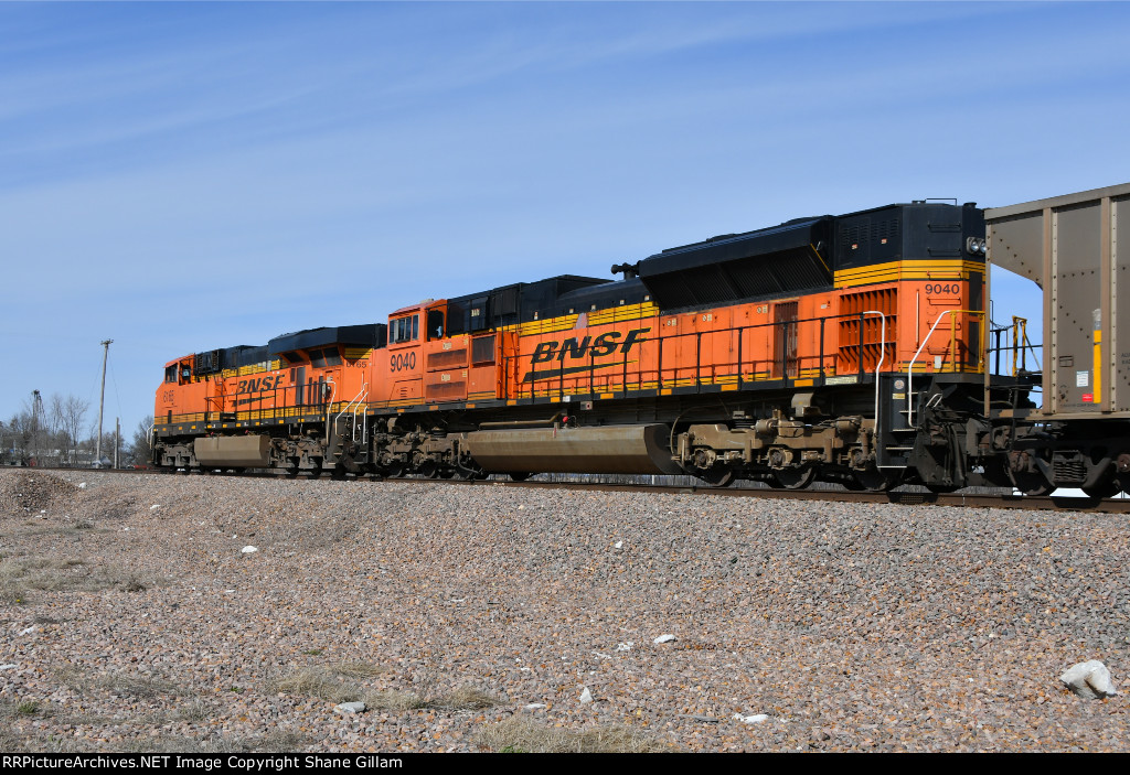 BNSF 9040 Roster shot.